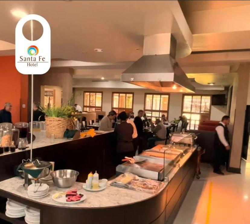 Hotel Santa Fe Camargo Екстериор снимка